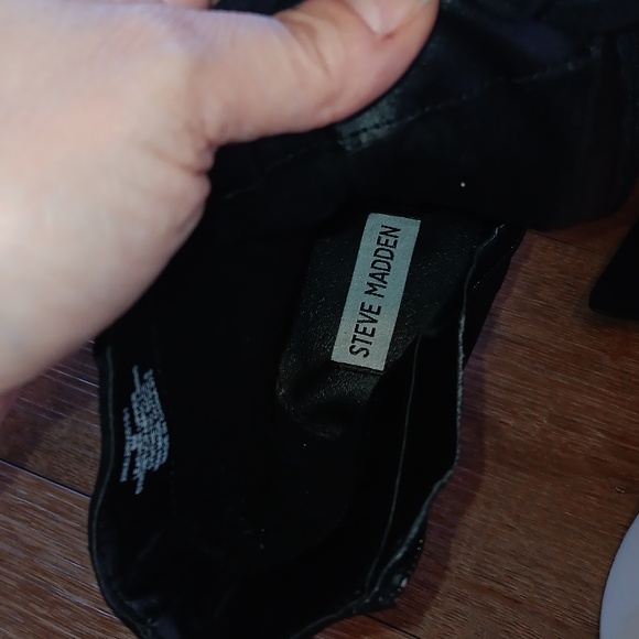 NEW Steve Madden Black Suede Heels Pointed Toe Size 8M - Picture 8 of 12